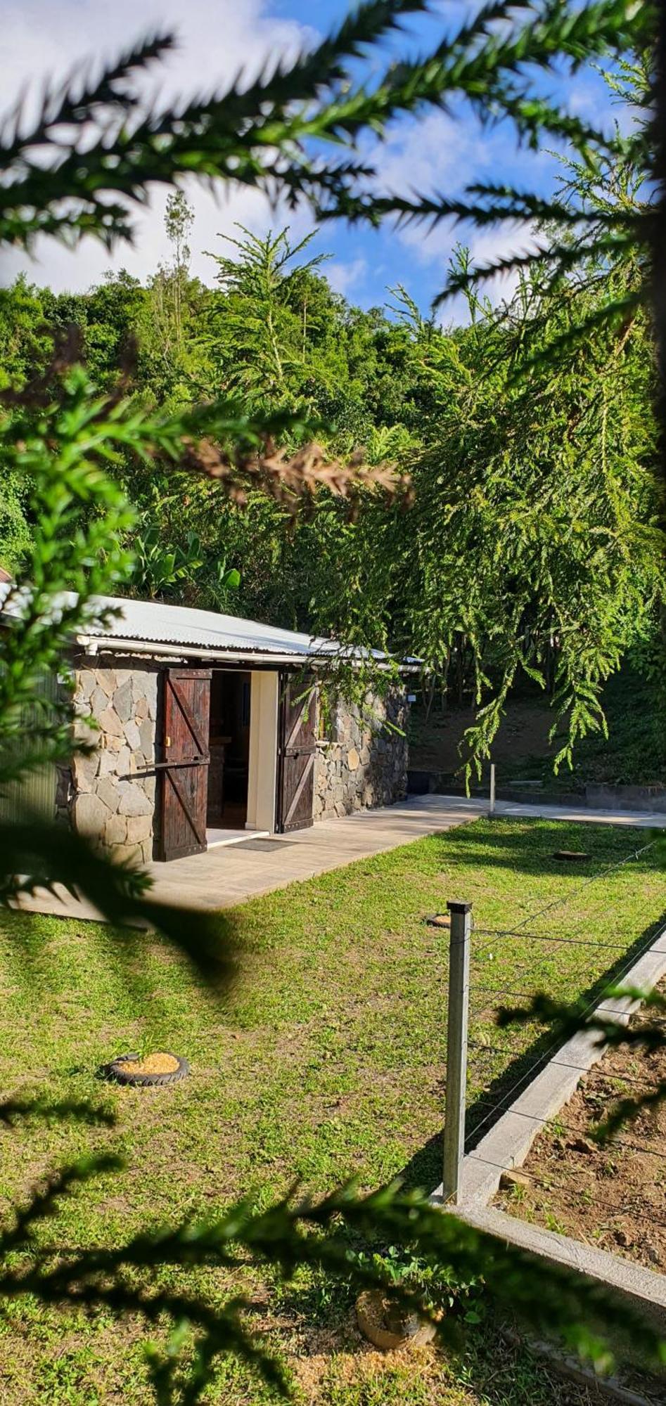 萨拉济Ananas Coco住宿加早餐旅馆 外观 照片